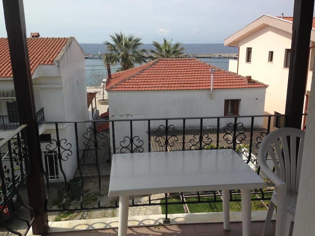 Delimaras Studios Νέα Σκιώνη Εξωτερικό φωτογραφία